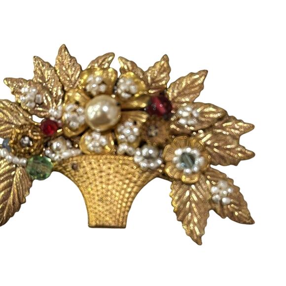 Miriam Haskell signed Vintage Brooch Gold Floral Basket Pin with Detailing - Picture 11 of 11